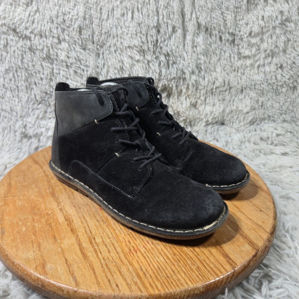 Clarks Tamantha Suede Ankle Bootie Womens Size 7 Brown Lace Up Cushion Comfort